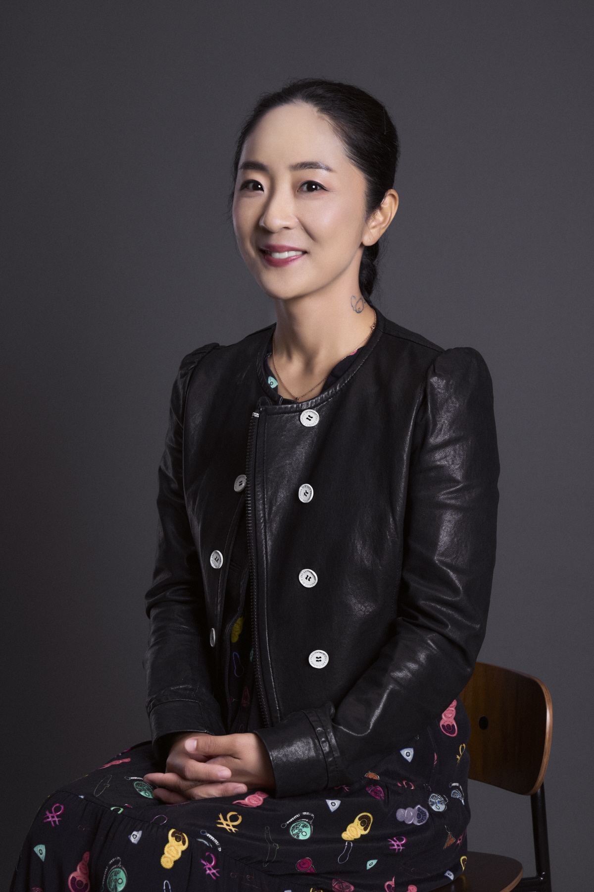 '오징어 게임2' 미술감독 "회전목마 세트 디자인, 주공아파트·지하철 아…