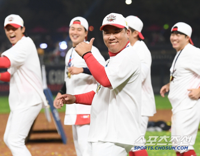 "회장님 4억2000만원 쐈다" 우승팀 클래스, '美 캠프 출국' KIA…