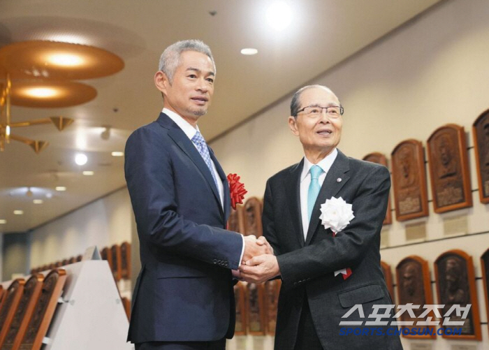 '4367안타' 이치로 일본 야구전당 헌액, 왜 만장일치 아니고 득표율 …