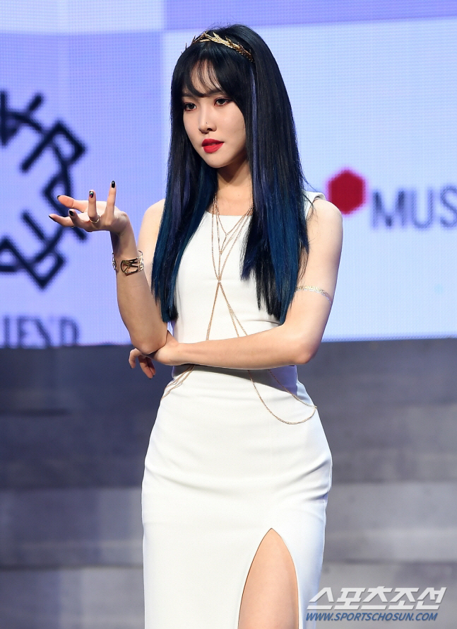 여자친구 유주, 10주년 콘서트 앞두고 성대 염증..."의료진 소견 따라…