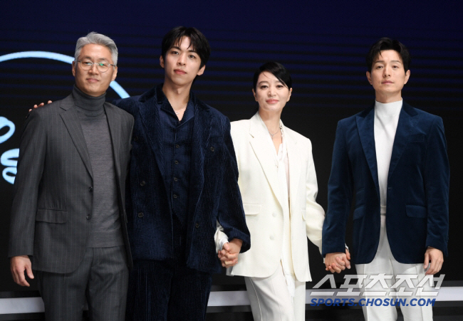 "시간 가는 줄 몰랐다” 역시 김혜수! 디즈니+ '트리거', 랭킹 1위→…