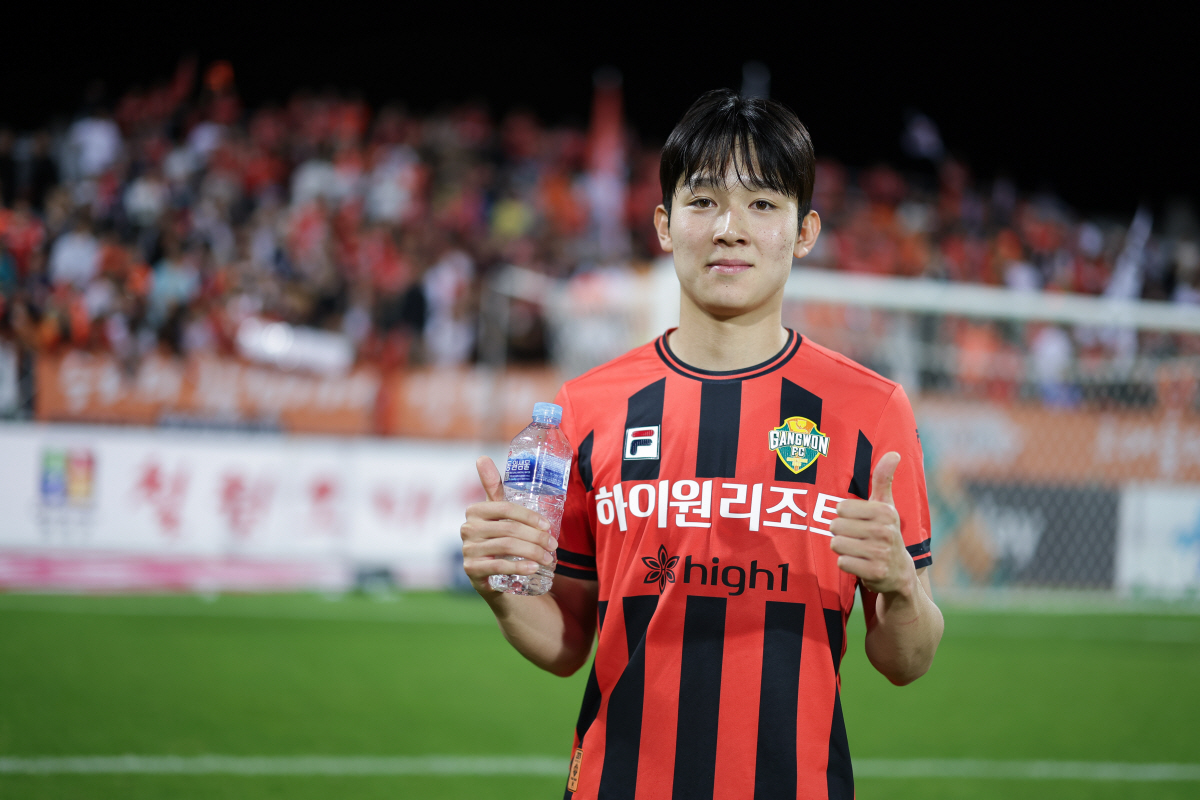 "양민혁? 유소년 아카데미 수준" 혹평, 그럴만한 이유가 있다...토트넘…