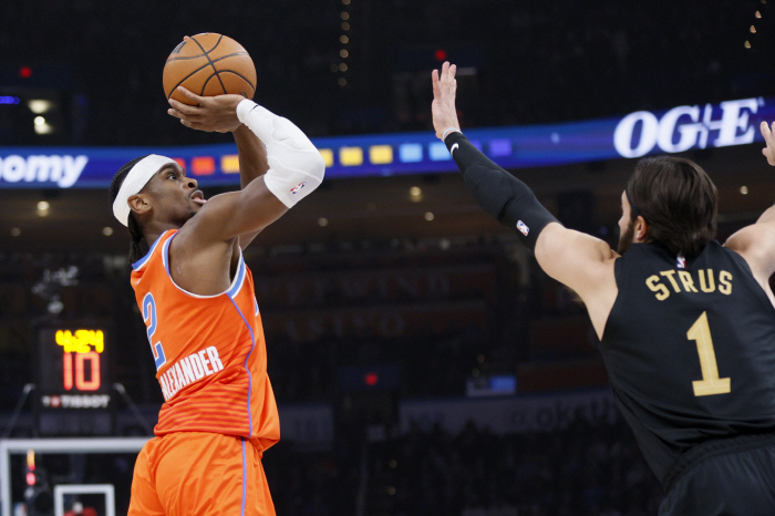 SGA 앞세운 OKC 우승 판도 완전 뒤흔들었다! NBA 중간 우승 확률…