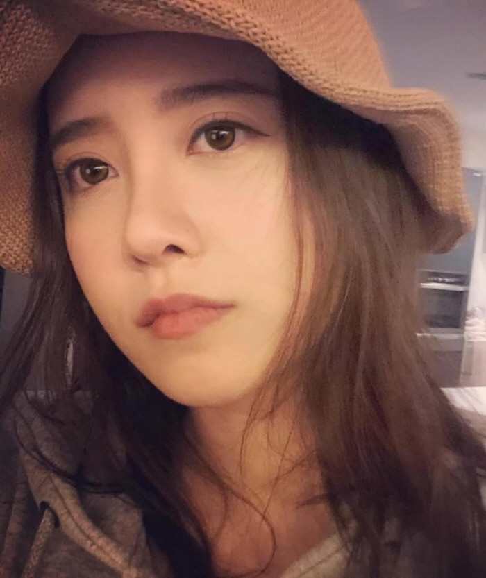 구혜선, 또 모자 착용샷...기싸움 안 끝났나 "황당무계 논쟁 대환영" …