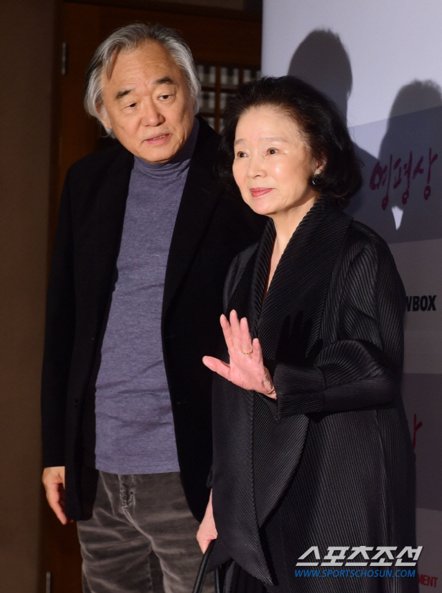 故윤정희 2주기, 알츠하이머 투병 끝 별세..시처럼 살다간 은막의 별 […
