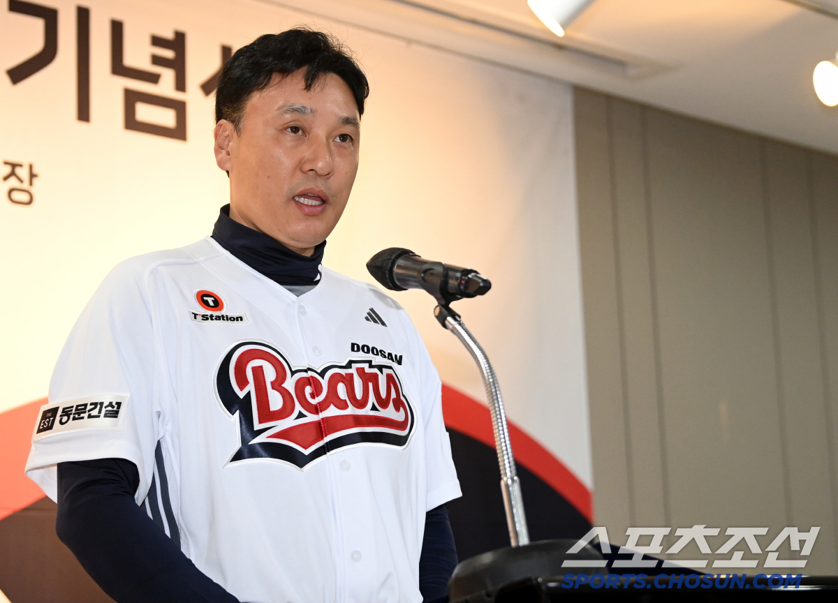 두산, 이것 하나만은 꼭 바꾸자! → 이승엽 감독·박석민 타코·양의지 주…