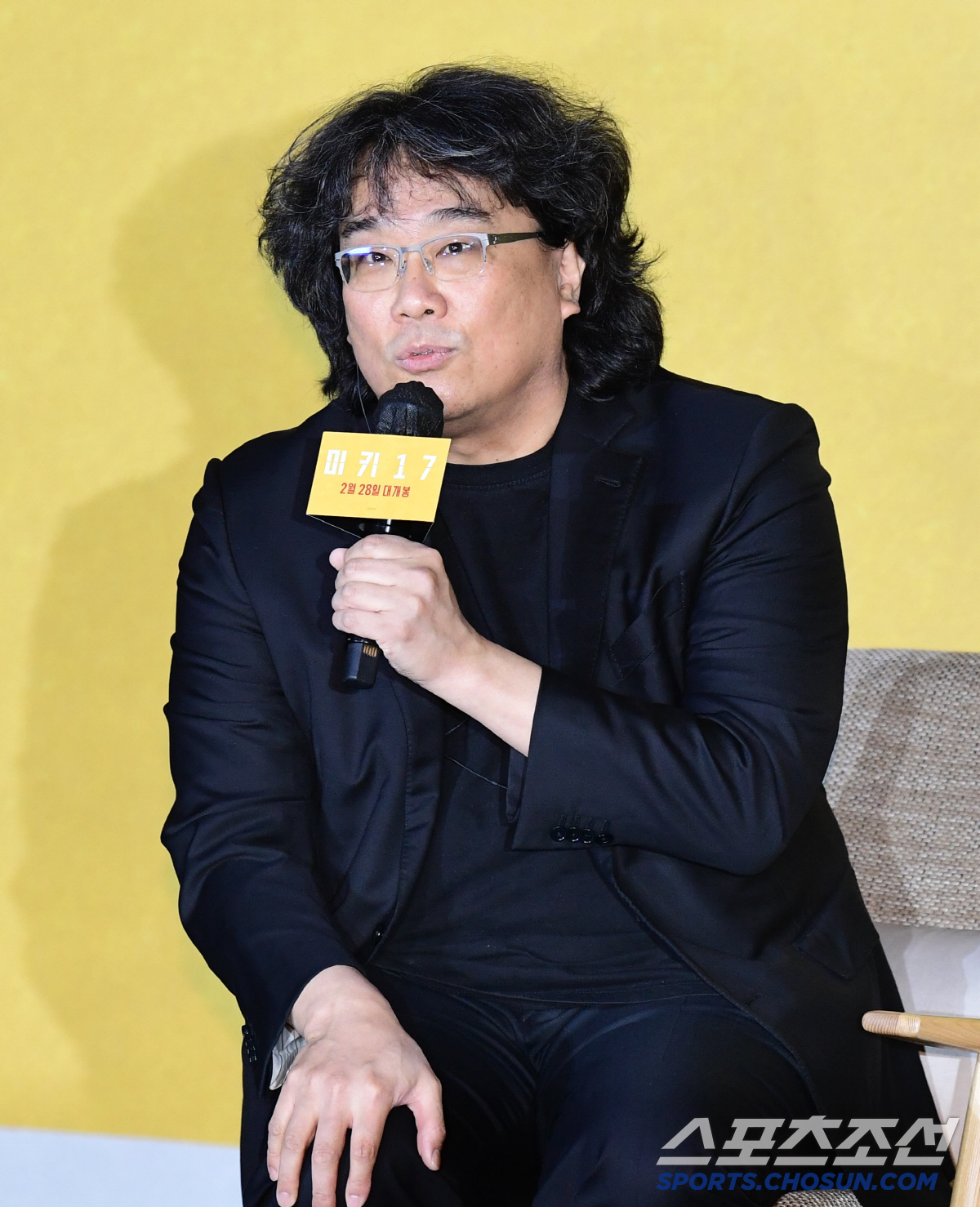 [SC현장] "워너 홀대? 이견? 전혀無!"…'미키17' 봉준호X로버트 …