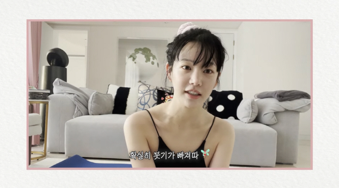 '이승기 처형' 이유비, 90억 대저택서 생얼로 모닝 요가..35살 안 …