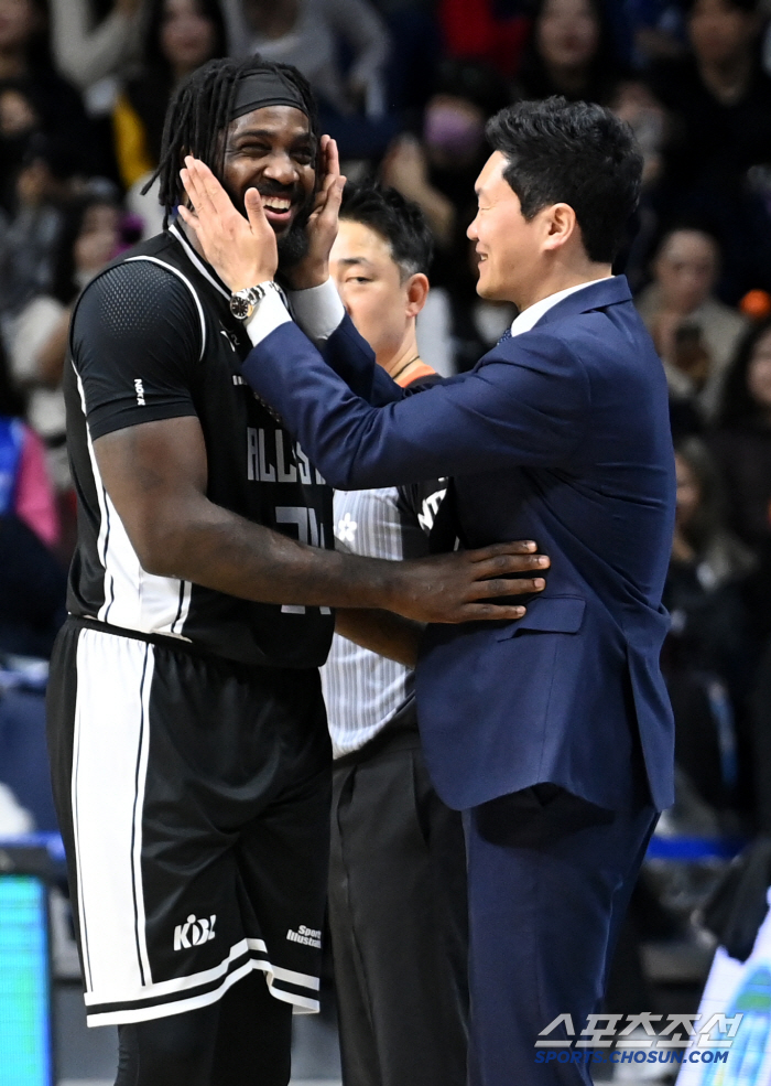 '충격 은퇴 시사'→'2연속 올스타전 MVP' SK 자밀 워니 "한순간,…