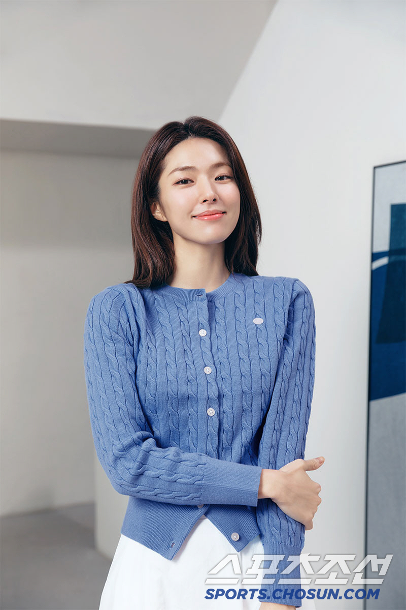 하영, 리파인드 캐주얼 프로젝트엠 뮤즈 발탁 '우아한 매력'