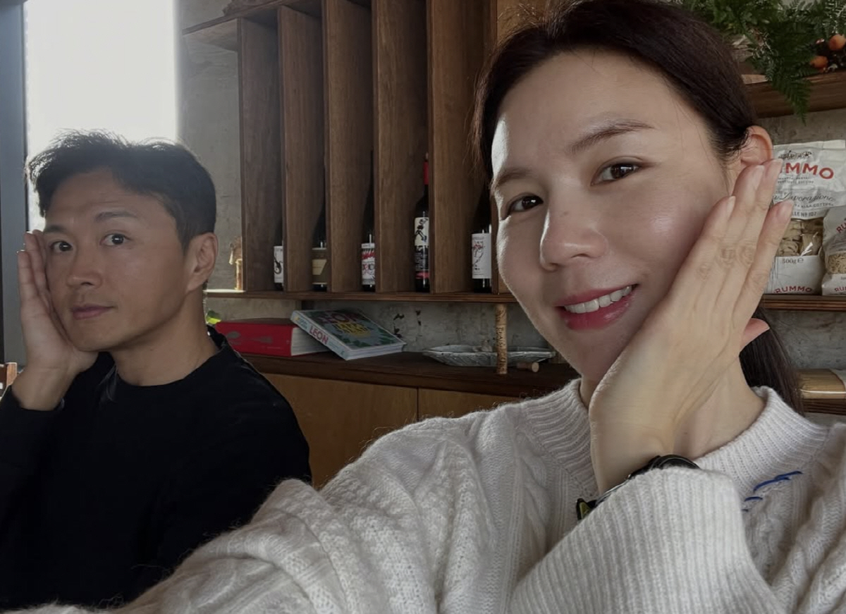 '세 딸 입양' 진태현 "♥박시은과 가족 확장, 배려·사랑으로 이야기 쌓…