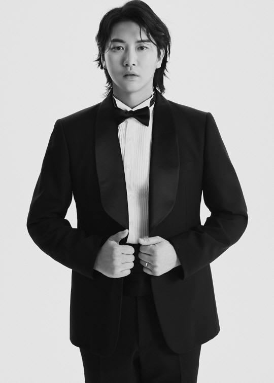 배우 이재준, 어제(19일) 깜짝 결혼..."초등학교 동창 첫사랑과 결실…