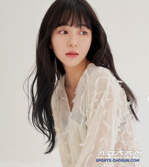 "안락사 용기 안생겨" 권민아, 새출발 앞두고 안타까운 소식 전했다[전문…