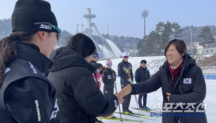 "하얀 눈위에 펼쳐질 여러분의 열정,대한민국이 함께 합니다!" 장미란 차…