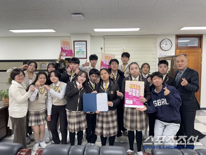 "서명주X박준우쌤 고마워요!" MZ교사들이 빚어낸 '서울림'하모니,진관中…