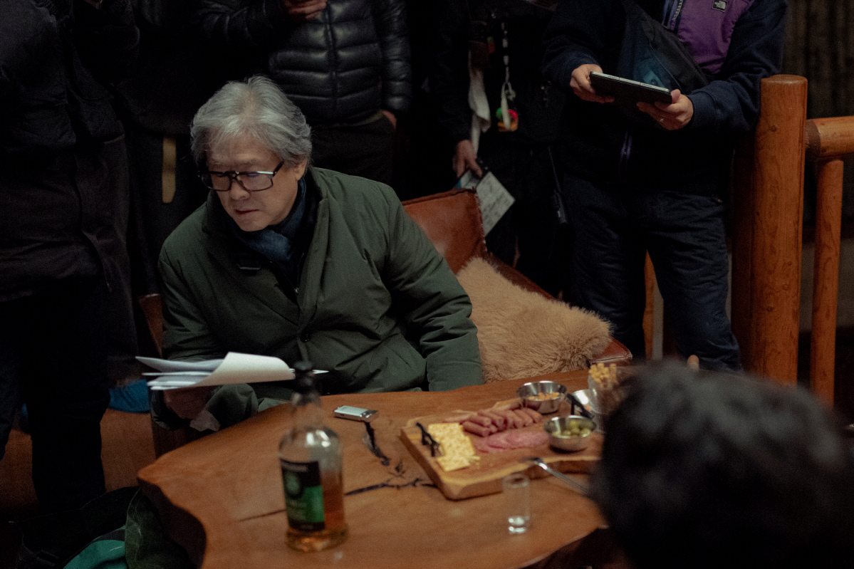 [공식] 손 맞잡고 춤 추는 이병헌X손예진이라니..박찬욱 감독 신작 '어…