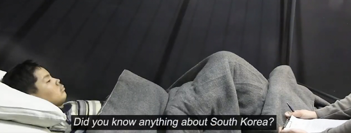 [생포된 북한군 병사 일문일답] "우크라이나와 싸우는지 몰랐다"…한국에 …