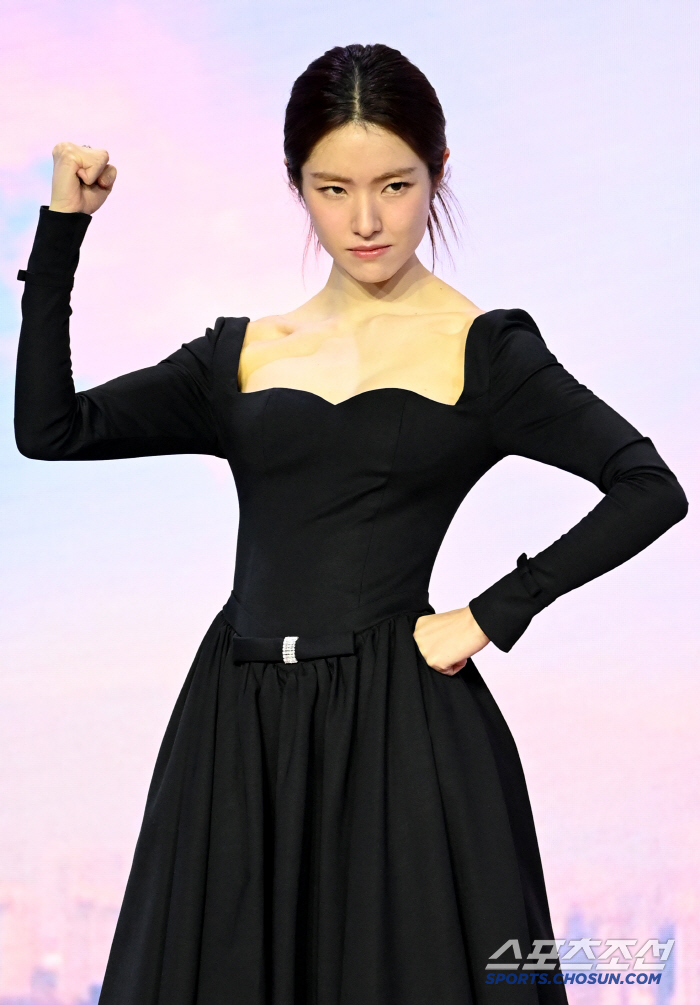 [포토] 하영, 카리스마 발산!