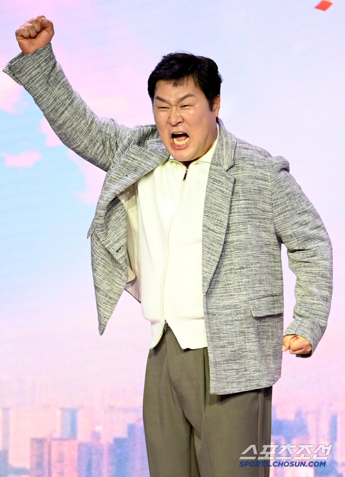 [포토] 윤경호, 파이팅 넘치네
