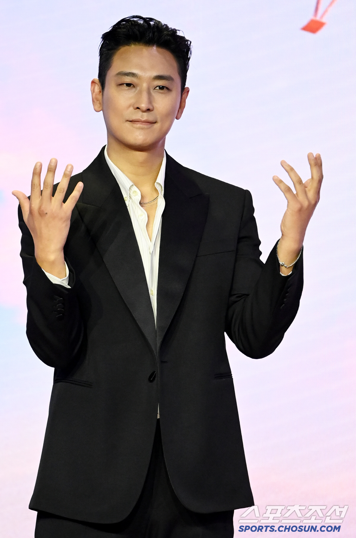 '중증외상센터' 주지훈, 이도윤 감독 '픽'한 이유 "허무맹랑하지 않게 …