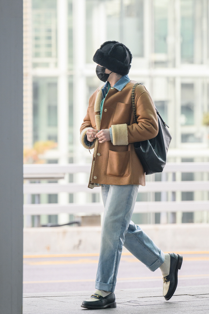 지드래곤이 지드래곤했네..'원조 인간 샤넬' 다운 '초호화 공항패션'