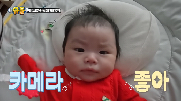 눈 크기가 얼굴의 반..박수홍 딸, 생후 70일에 벌써 완성형 미모 (슈…