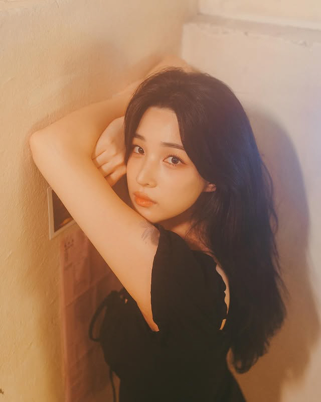 ‘최민환과 이혼’ 율희, 경사났다..‘대본 인증’ 배우로 새출발
