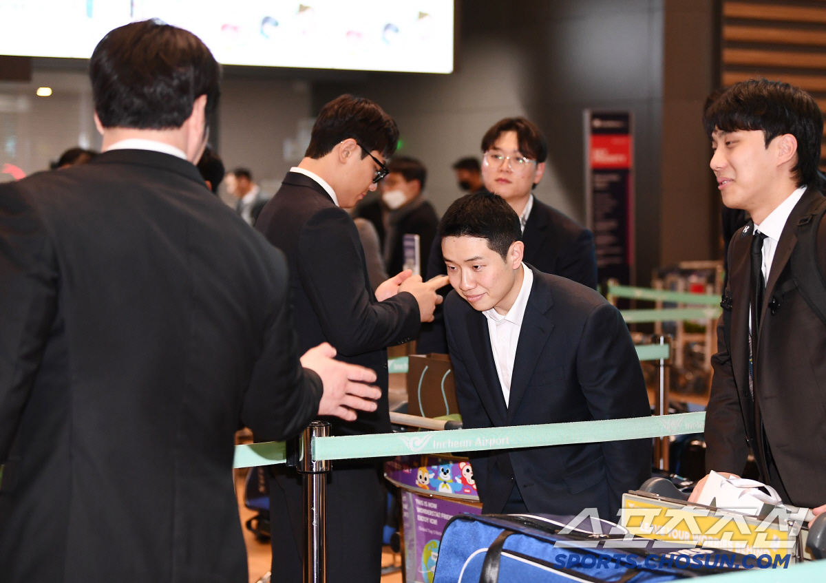 "꼭 붙으실 겁니다!" 야수의 눈빛과 천사의 심장, 전훈 떠나는 김지찬의…