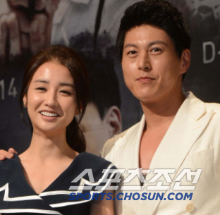 류수영 '200억 재산설' 맞았다..♥박하선 "나보다 돈 잘버는 사람 처…