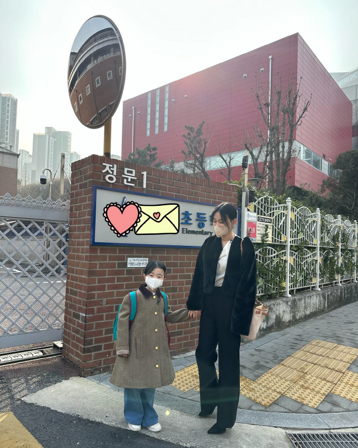 [SC이슈] 역시 '될놈될'인가…이지혜 딸, "로또보다 힘들다"는 사립초…