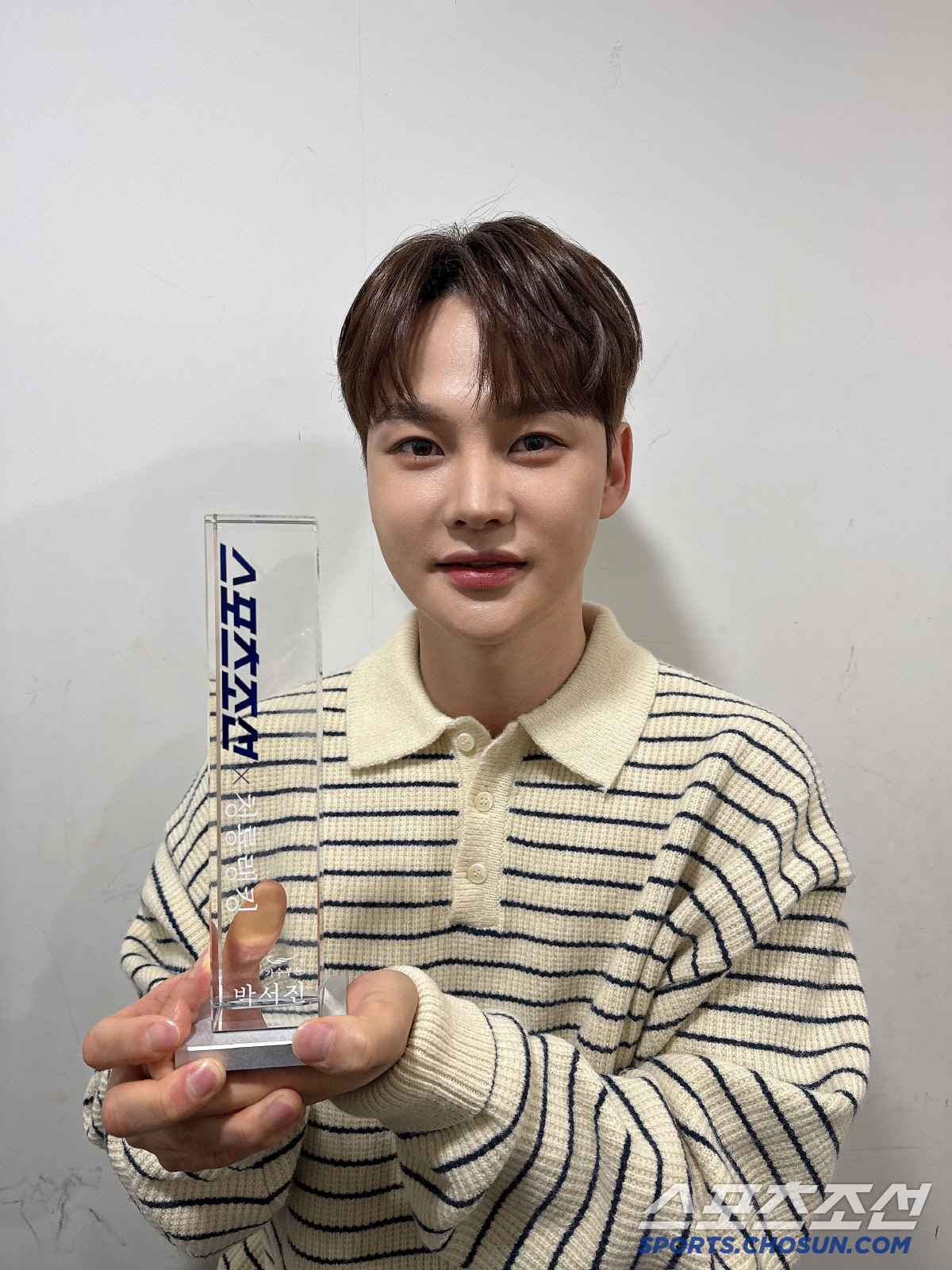 [청룡랭킹 2024 하반기 결산1위] 박서진, '팬들과 의미있는 일을 쌓…