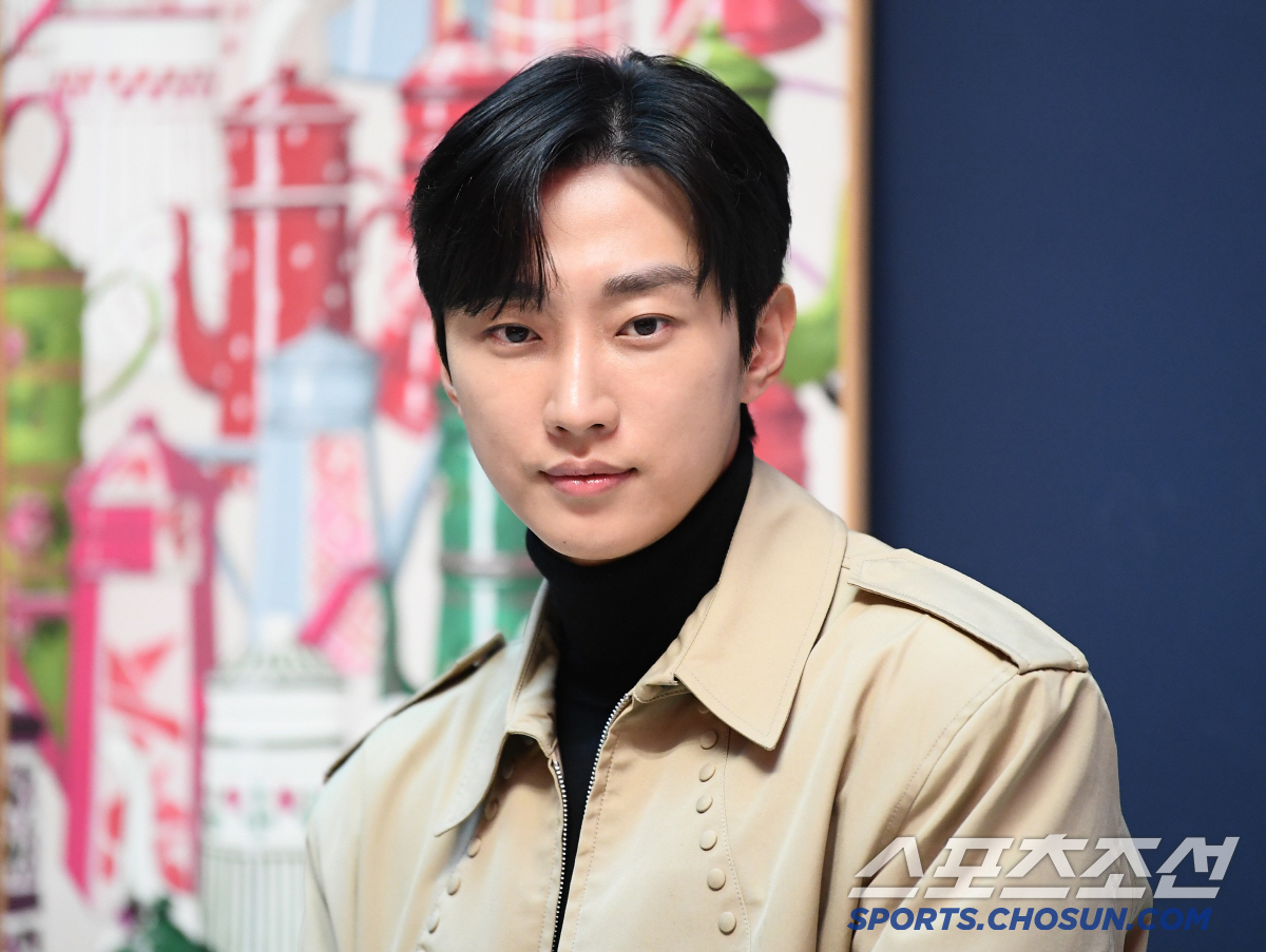 [인터뷰①] '수상한 그녀' 진영 "원작 속 이진욱 역할, 부담 컸지만……