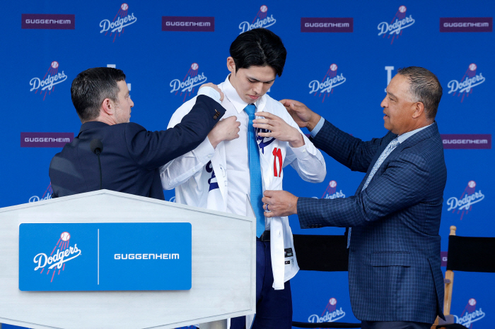 "LA에 온걸 환영해!" NBA 르브론 제임스도 반겼다, 사사키 '11번…
