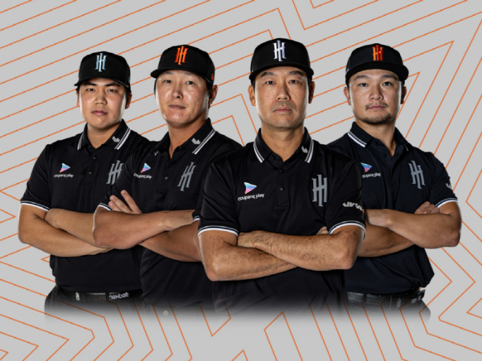 LIV 골프 2025 시즌 전 대회를 중계하는 쿠팡플레이가 아이언헤드 GC와 핵심 파트너 계약을 체결했다. (왼쪽부터) 장유빈, 대니 리, 케빈 나, 코즈마 진이치로.