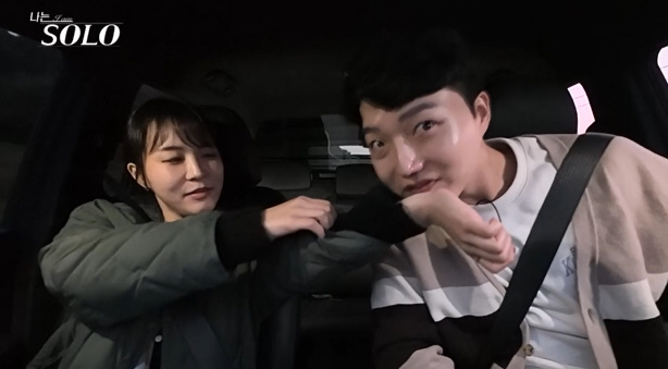 [종합] '24기=옥순과 5형제들?' 男출연자들 안달났다…옥순에 '고백 …
