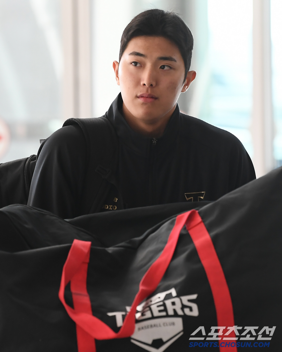 "목표? LG 깨부수기" 52억 잭팟 KIA 우승 동료 향한 살벌한 경고…