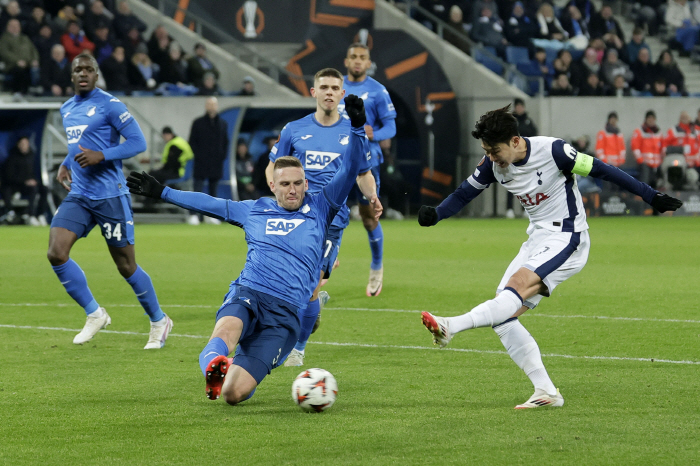 [UEL라이브]'손흥민 시즌 9호골!' 토트넘, 호펜하임 원정에서 2-0…