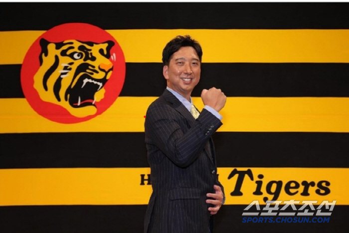 "힘들면 라인으로 연락해" 메이저리그 실패 경험한 감독, 마이너리그 계약…