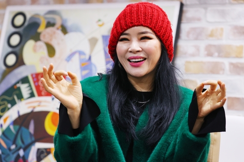 (서울=연합뉴스) 진연수 기자 = 재즈 보컬리스트 웅산이 17일 서울 종로구 연합뉴스 사옥에서 인터뷰를 진행하고 있다. 2025.1.25 jin90@yna.co.kr