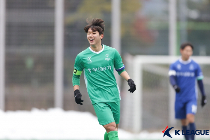 '민혁아, 거기서 딱 기다려' K리그 대전 초신성 윤도영, 또 한명의 프…