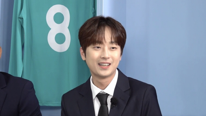 '연예대상' 이찬원, 축구 해설가로 데뷔하는데…설기현에 진땀 "안정환이 …