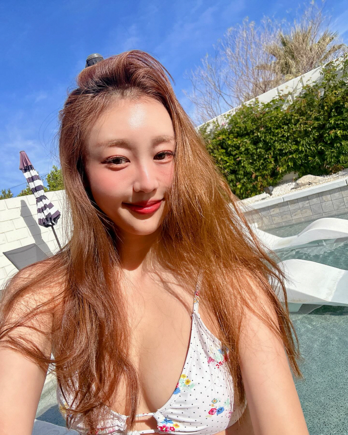 [SCin스타] "키 172cm, 미코 출신 아나운서 답네"…'야구女神'…