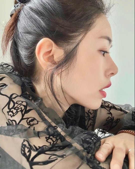 [SCin스타] "11년 만의 재혼 D-4개월!" 서동주, 블랙 시스루 …