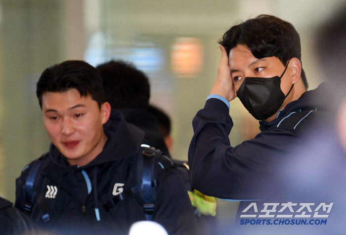 바닥까지 무너진 자존심…"무조건 가을야구→3년내 우승" 상처입은 명장의 …