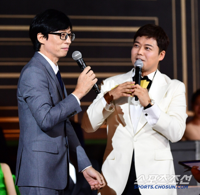 [SC초점] 전현무 3번째 대상이냐 vs 유재석 2년 연속이냐…‘MBC …