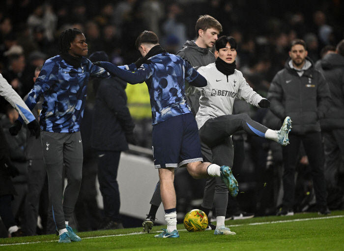 대반전! 양민혁 QPR 임대 협상? 英언론 "절대 보내선 안돼"…토트넘 …