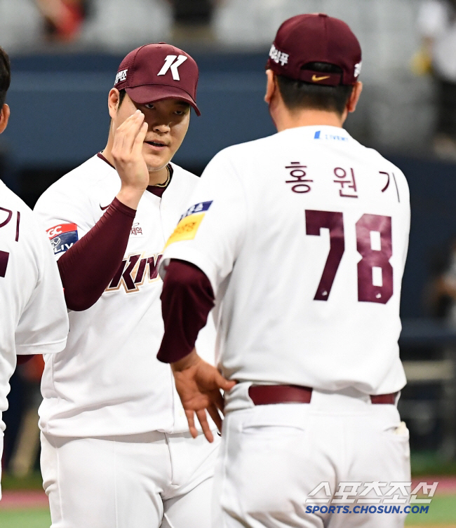 개막하자마자 만날 것 같은 느낌이 든다...조상우-키움 운명의 맞대결, …
