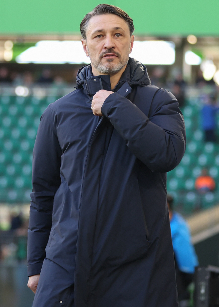 중대장님 입장하십니다, 부대 차렷! BVB 새 감독 찾았다 "원칙적 합의…