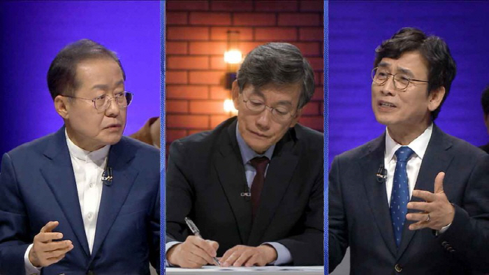 [SC리뷰] 홍준표 vs 유시민, '비상계엄=내란' 격돌에 손석희도 당황…