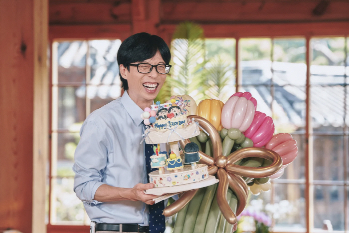 유재석 '유퀴즈'도 20번째 대상 축하 "그가 해냈다! 방송계 새 역사"